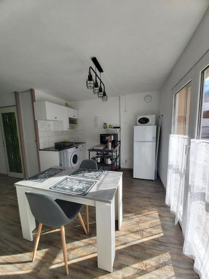 Luz St Sauveur, Appartement 3 Personnes, Superbe Vue Montagne, Expose Sud, Residence Tres Calme Люс-Сен-Совер Екстериор снимка